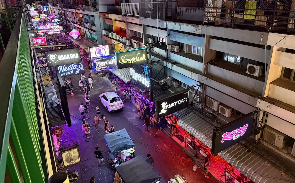 六巷酒吧密度与楼上房间格局